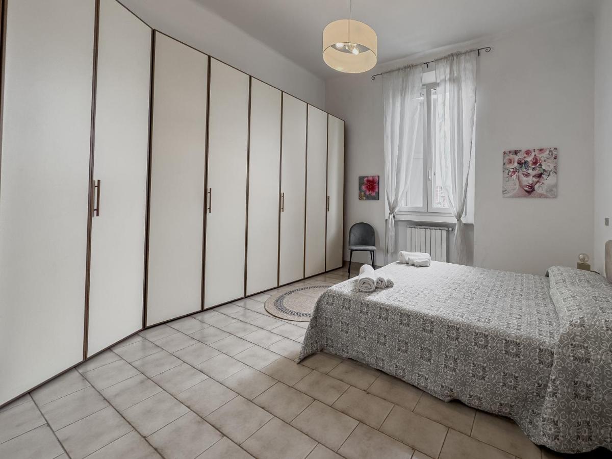 Realkasa Carracci Apartment Bologna Buitenkant foto