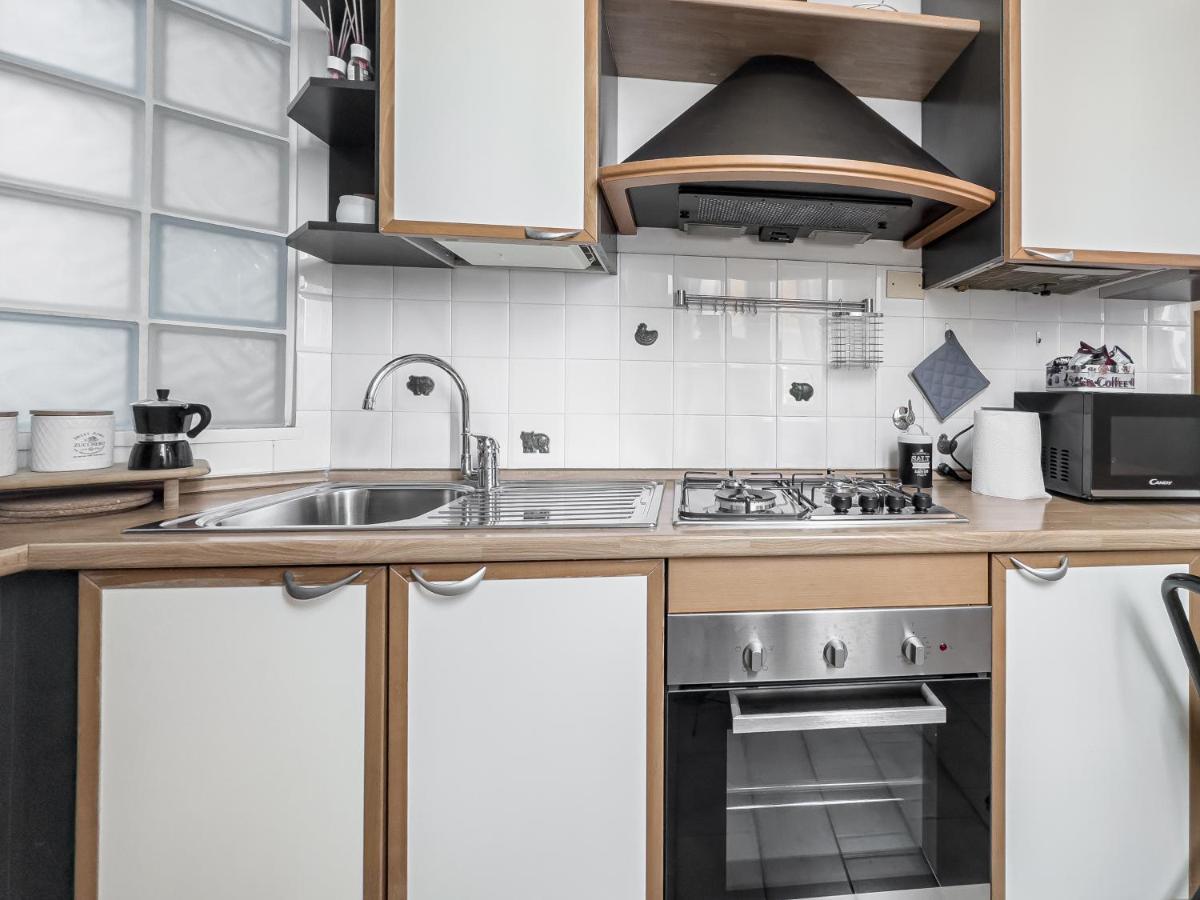 Realkasa Carracci Apartment Bologna Buitenkant foto