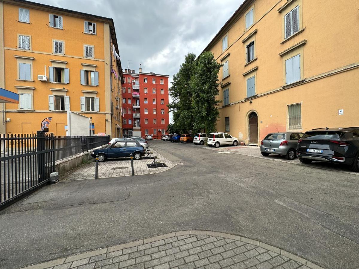 Realkasa Carracci Apartment Bologna Buitenkant foto
